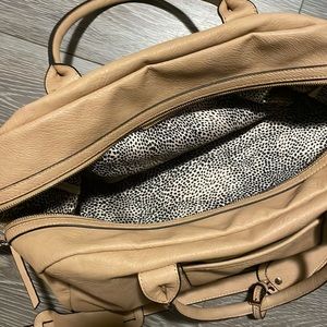 Super cute overnight bag!